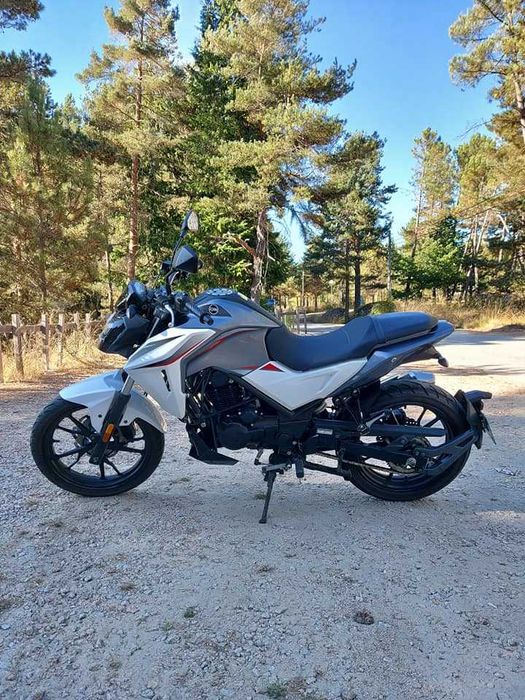 Motociclo Sym NHX 125cc