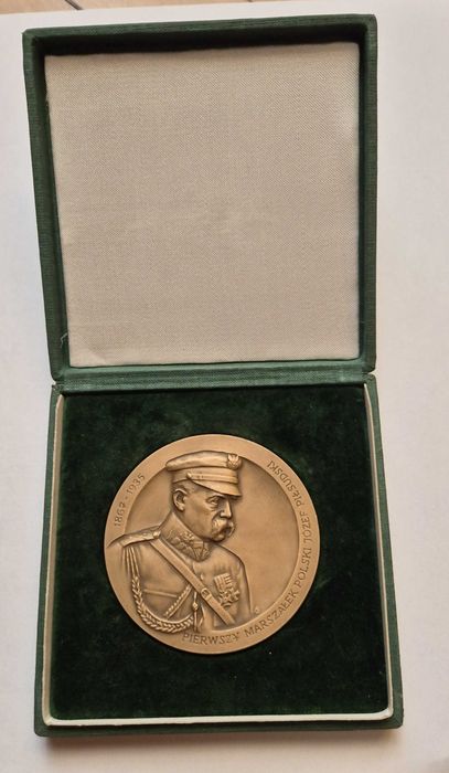 Medal Piłsudski - Pierwszy Marszałek Polski w Etui  - Kutno