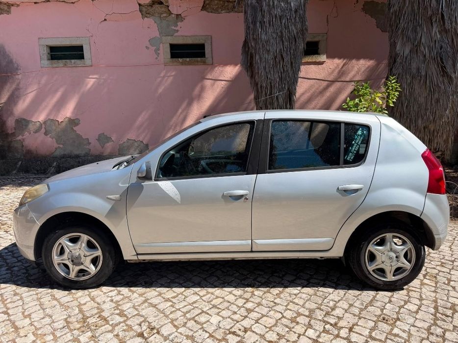Dacia Sandero 2010