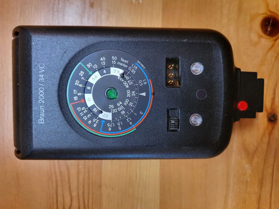 Lampa błyskowa do aparatu Braun 2000 /34VC