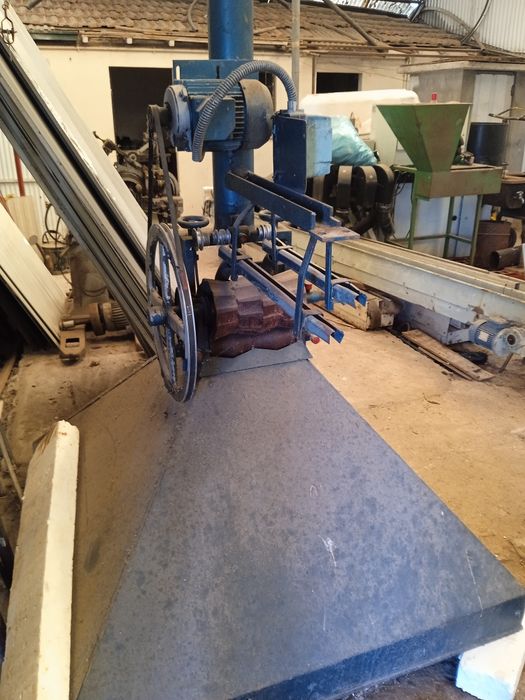 Obrigado tupijadeira de lixar rolhas nos topos de cortiça