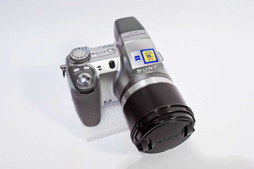 Цифровий фотоапарат Sony Cyber-shot DSC-H2