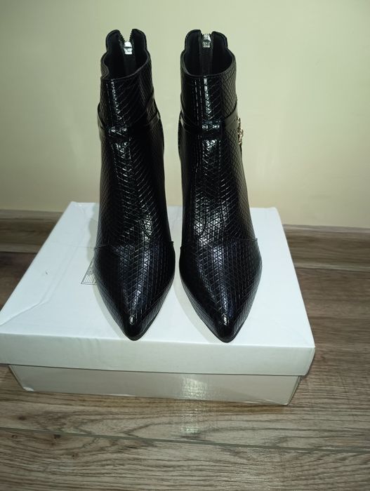 Botki nowe rozmiar 40