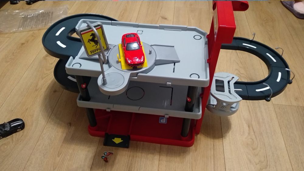 burado ferrari 3 уровня с лифтом парковка гараж