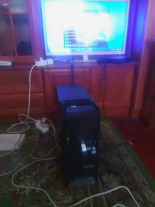 Lenovo ThinkStation S30 Tower / Intel Xeon E5-1650 (6