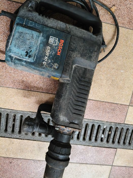 Bosch gsh10 młot SDS max 20J dłuta walizka