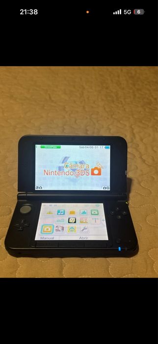 Nitendo 3DS XL mais 2 jogos incluidos( beyblade+ pokemon omega ruby)