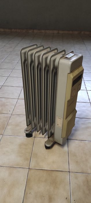Irradiador elétrico a óleo