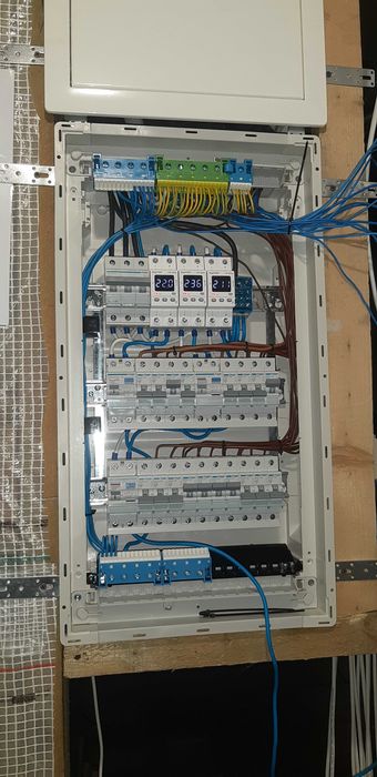 Електрик Послуги ЕЛЕКТРИКА. Електро монтажні роботи.