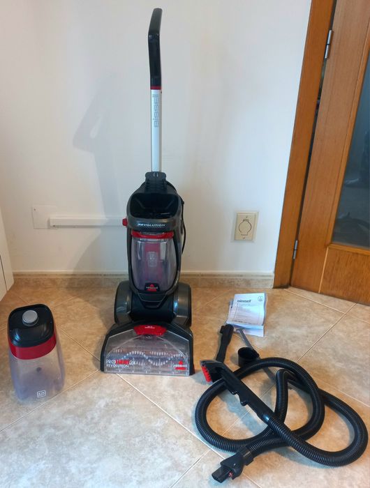 Aspirador de Tapete/Colchão/Sofá Bissel Proheat 2x Revolution 370>278€