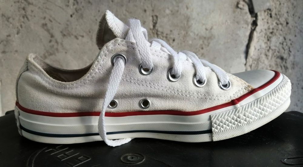 Продам кеди Converse