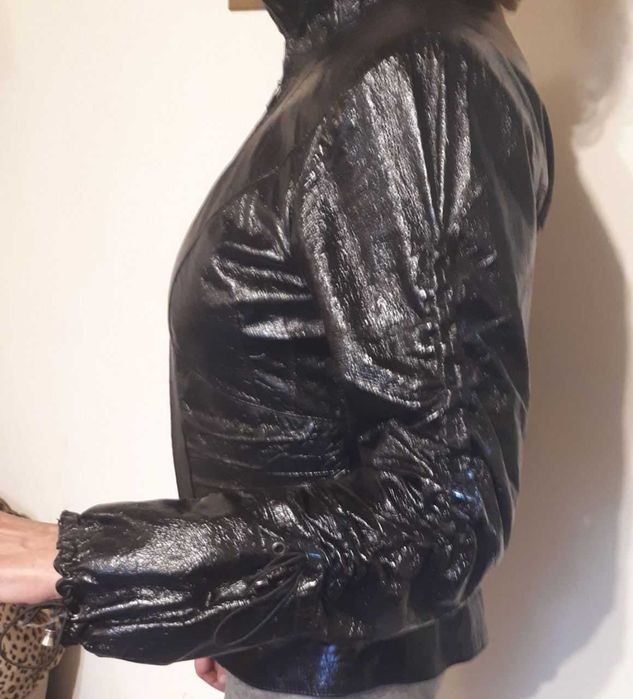 Куртка кожанная женская (приталення)