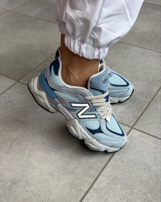 Жіночі кросівки New Balance