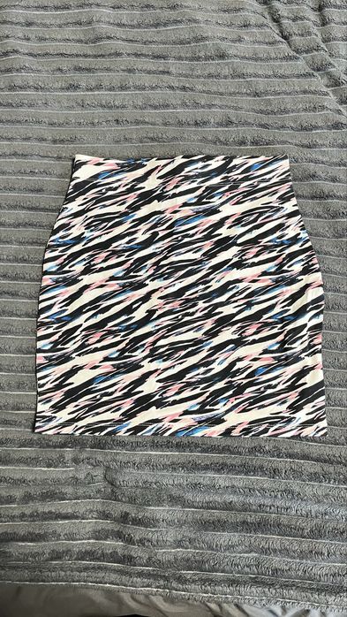 Спідниця нова, розмір S/XS