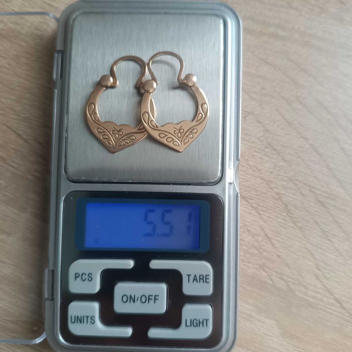 Золотые серьги 585 проба клеймо звезда