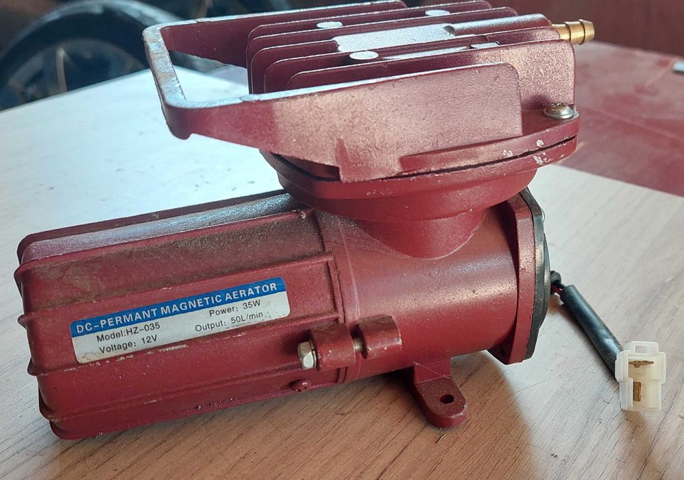 Elektromagnetyczna pompa napowietrzająca SunSun HZ-035 3000l/h