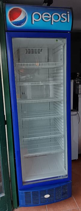 Arca vertical de frio