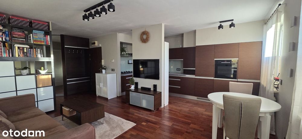 Jasne 3 pokoje 66 m² | PKP 10 min | bez prowizji