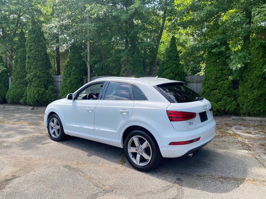 Audi Q3 quattro Premium Plus      2015