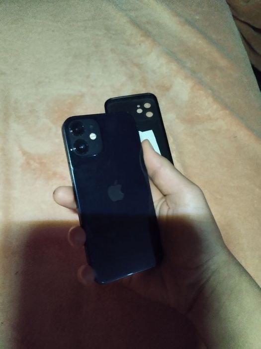 обменяю айфон 12 мини или продам