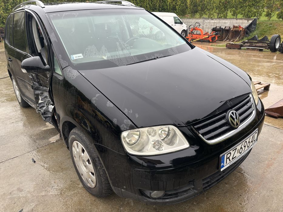 Części volkswagen  touran 2004