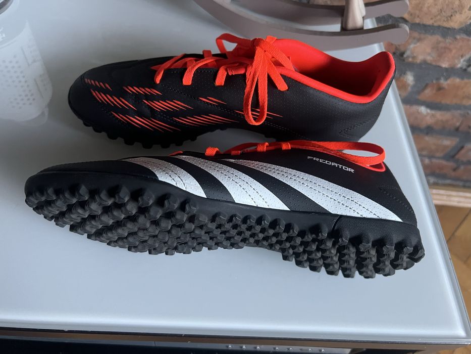 Buty do piłki nożnej Adidas Predator