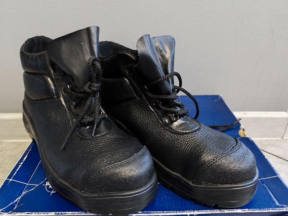 Buty robocze/Trzewiki BHP nr.42