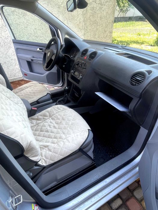 volkswagen caddy 1.6 бензин