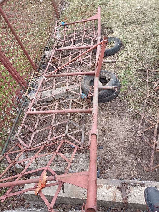 Brony polowe rozkładane