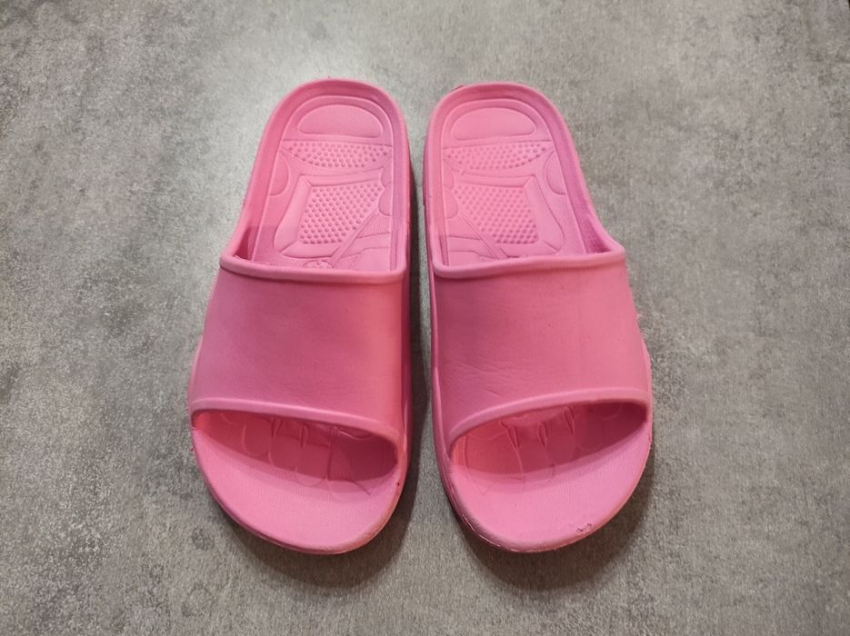 Klapki basenowe r.29