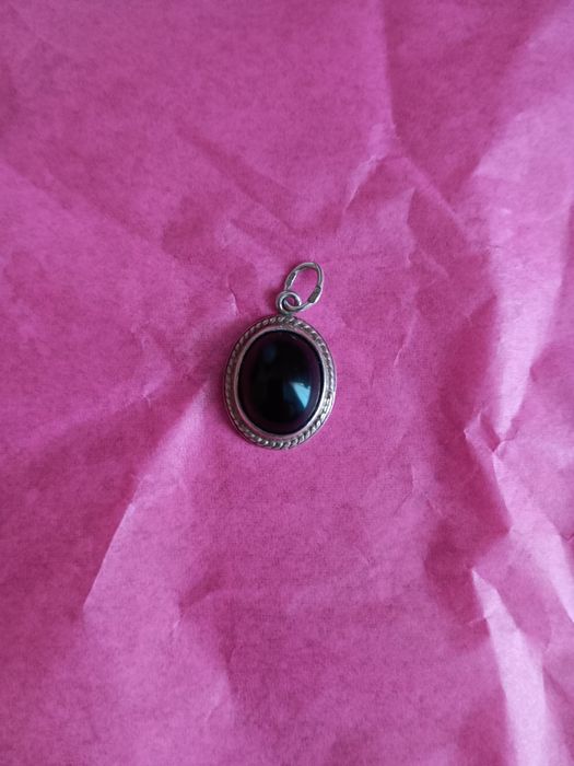 Stara zawieszka srebrna.