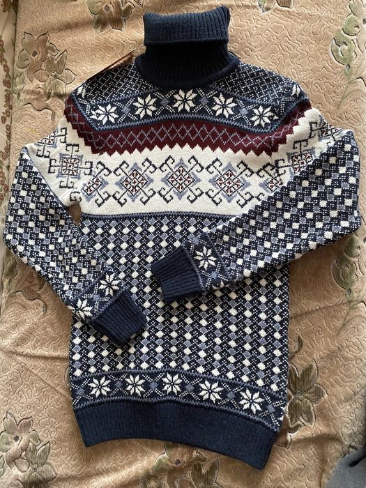 Вʼязаний светр