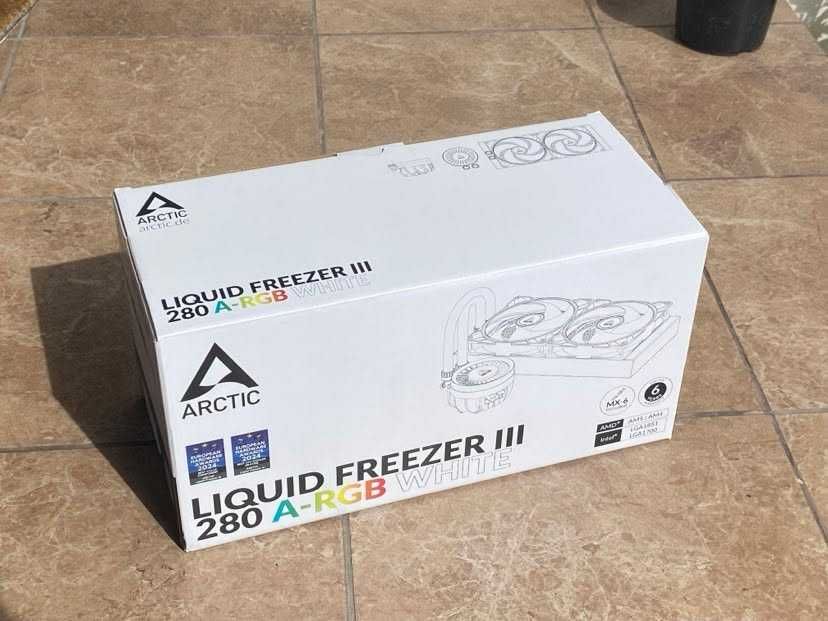 Chłodzenie wodne AiO Arctic Liquid Freezer III 280 ARGB White gwarancja 24 mc