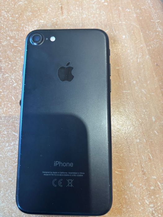 Iphone 7 32GB w kolorze czarnym