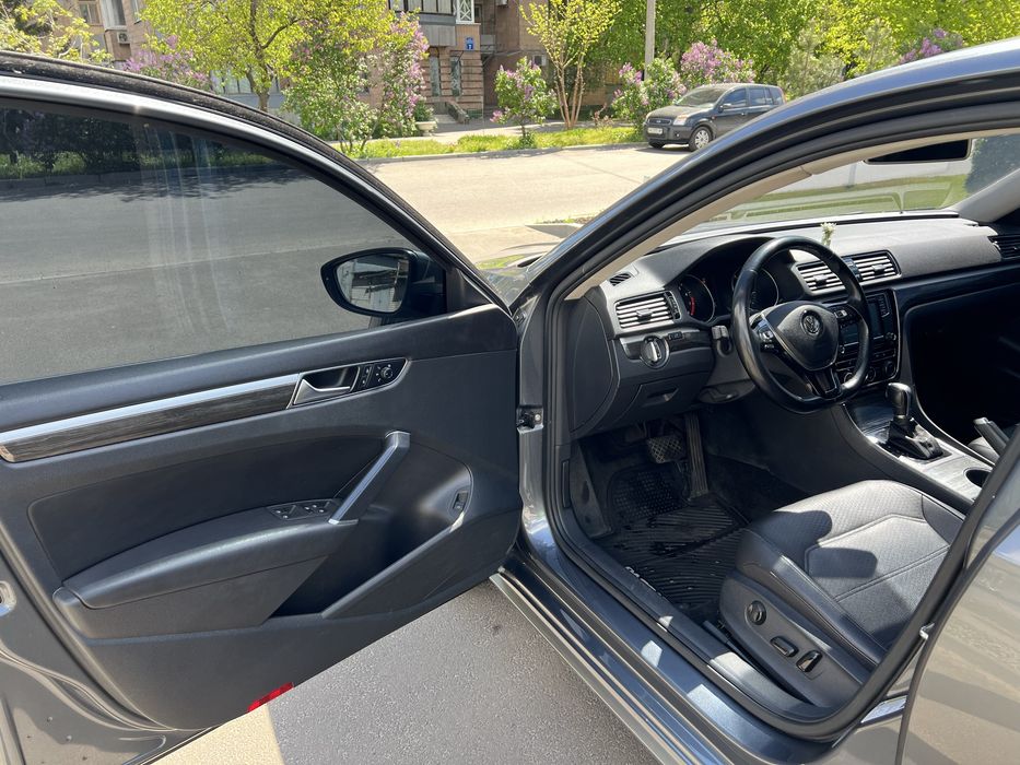 VW Passat SE 2018