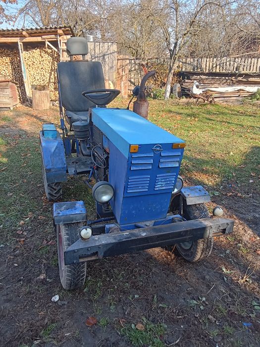 Трактор ZUBR 12 продам