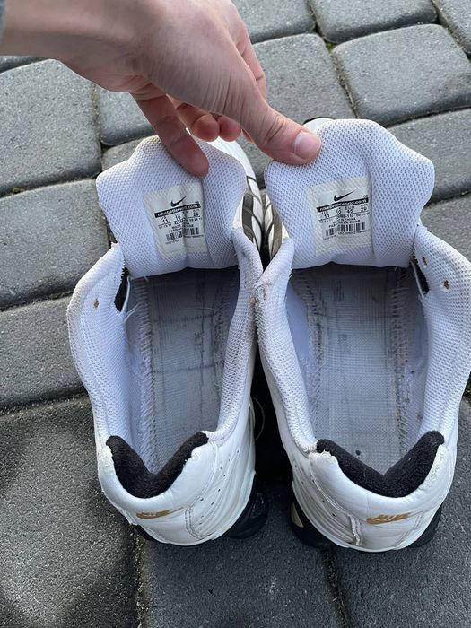 Продам кросівки Nike