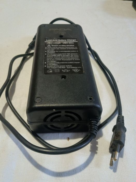 Зарядний пристрій  для електро велосипеда Fada 72v 20ah 2024року