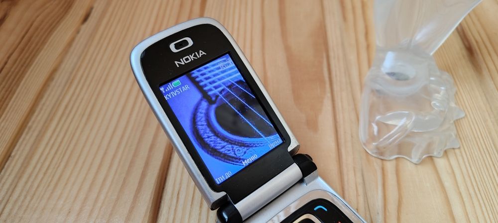 Nokia 6131          .