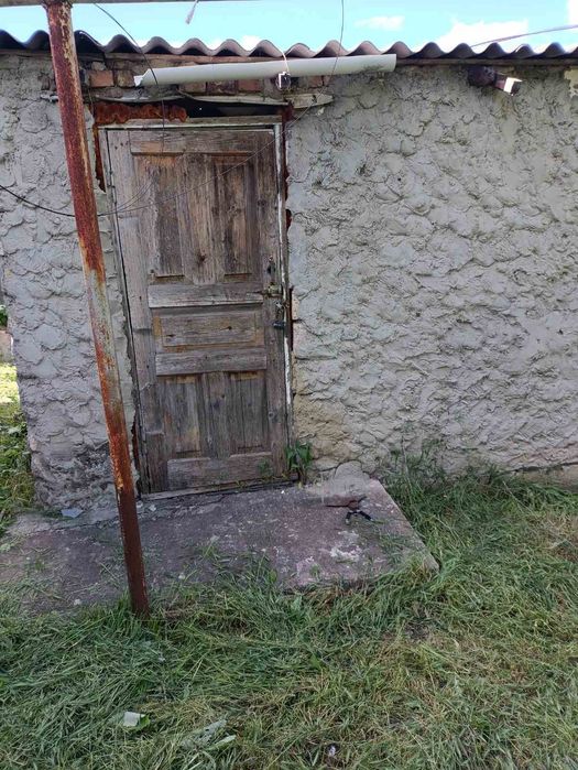 Продам будинок в Подільську,не далеко від центру, поруч 1 школа ,базар