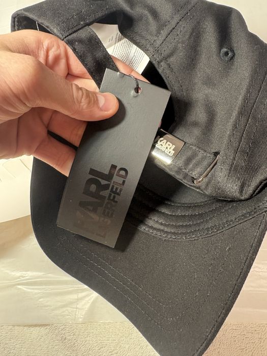 Кепка Karl Lagerfeld