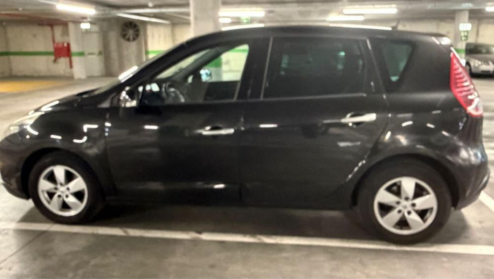 2009 RENAULT Scénic Diesel III 1.5 dCi Dynamique S