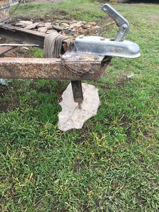 Легковой прицеп «Кремень»1999г