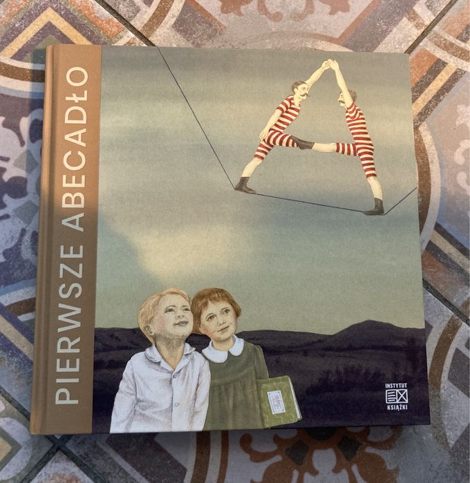Pierwsze abecadło książka