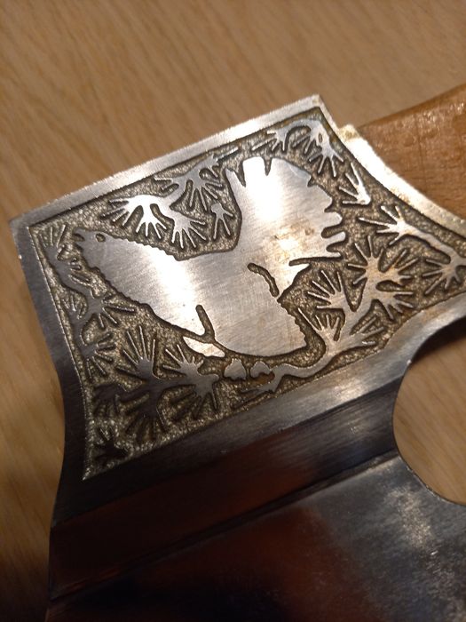 Stary toporek nieznanego przeznaczenia