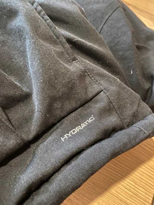 Kurtka męska zimowa Fjallraven yupik parka czarny scandinavian futerko