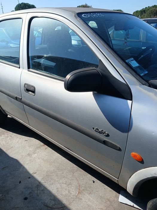 Porta frente direita OPEL Corsa B