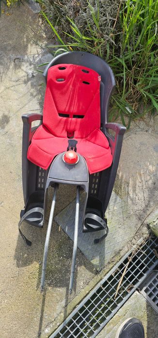 Cadeira para levar criança na bicicleta