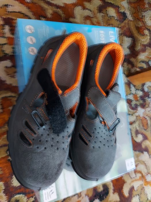 Nowe buty robocze