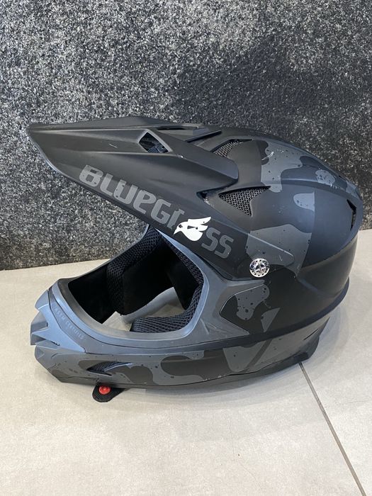 Kask rowerowy FullFace BLUEGRASS Intox